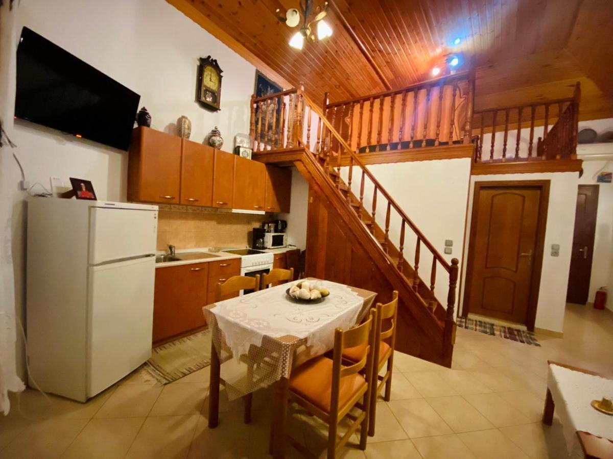 Villa Afroditi Chalki Town ภายนอก รูปภาพ