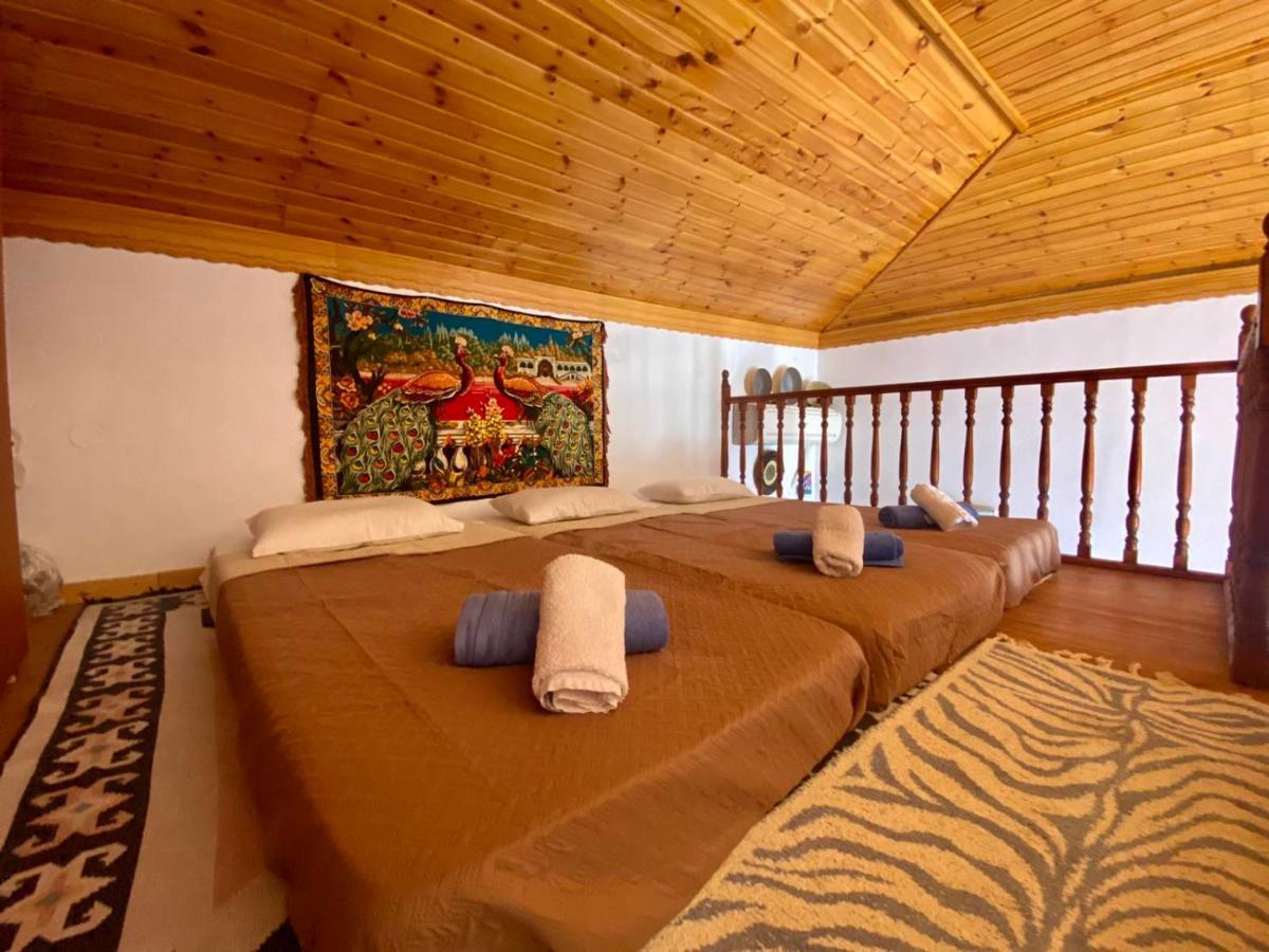 Villa Afroditi Chalki Town ภายนอก รูปภาพ